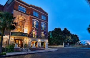 HarbourView Inn on East Bay Street
