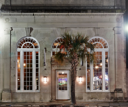 Raw bar tower at The Ordinary oyster hall on Upper King